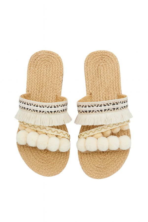 sandali di paglia bianche con pon pon